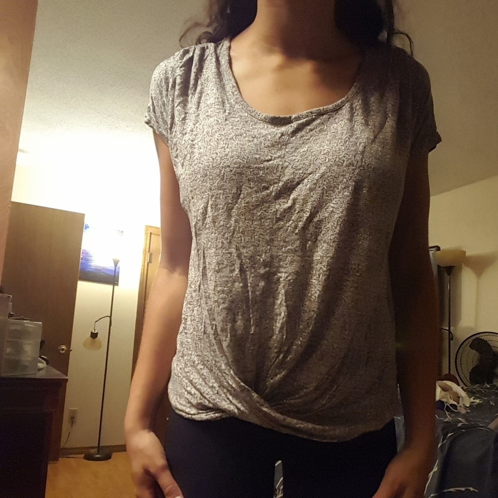Twist front tee